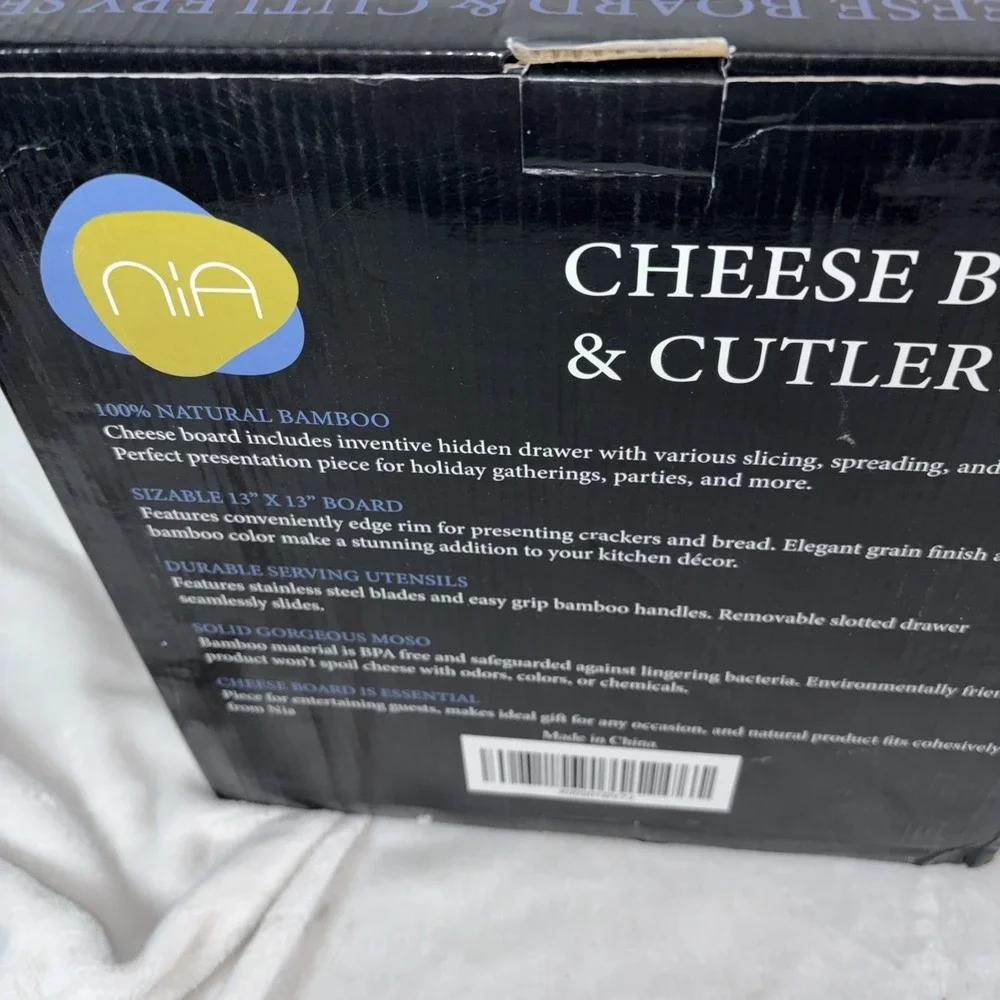 NIA‎ Cheeseboard And Cutlery Set Party Appetizer Tray Picnic Accessories EUC